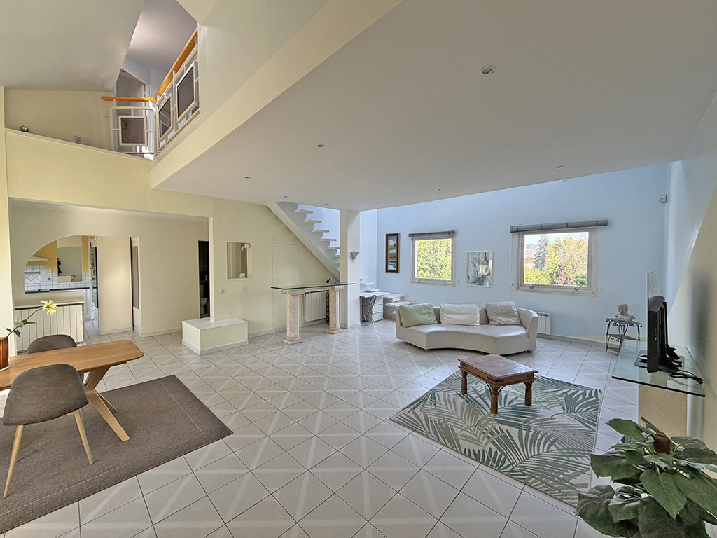 Maison 10 pièces 210 m² · à Eaubonne · 210 m² · 785 000 €